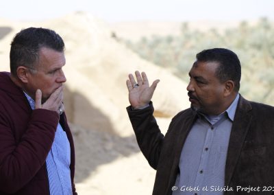 Mr. Abdel Moniem explains the site to H.E. Ambassador Thesleff